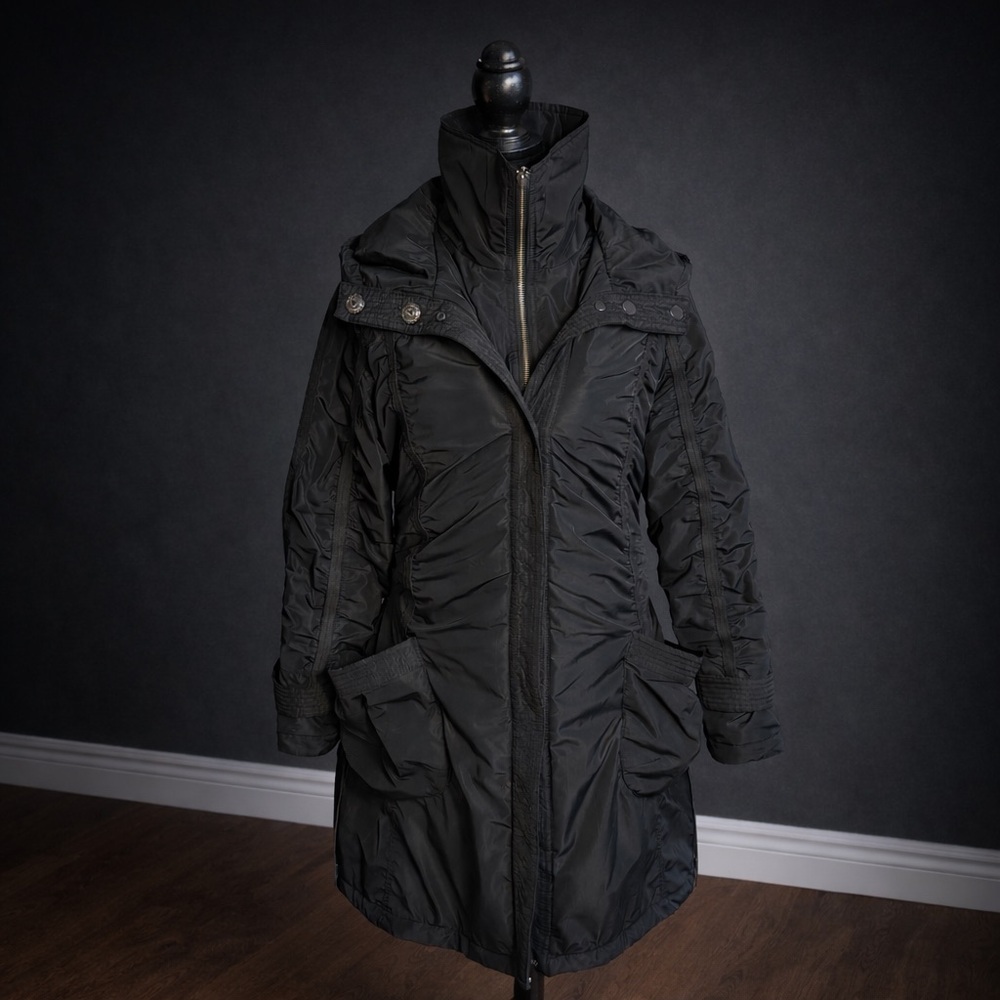 Vintage Junge Black Hooded Quilted Parka
